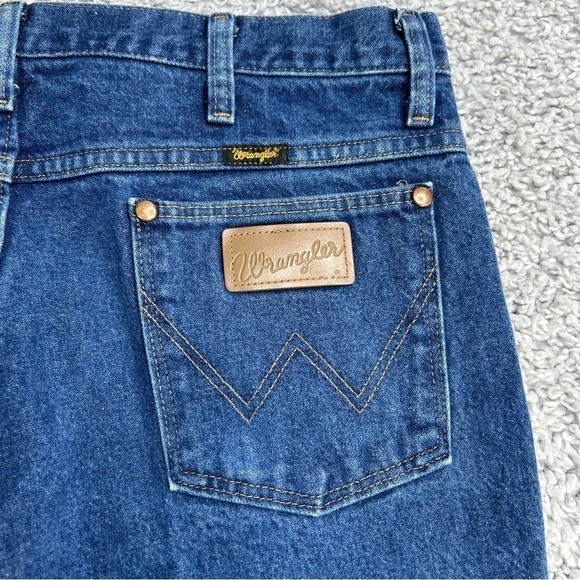 Wrangler Jeans Mens 35 x 32 Cowboy Cut Style 936PWD 100% Cotton Dark Rodeo Party - Picture 3 of 4